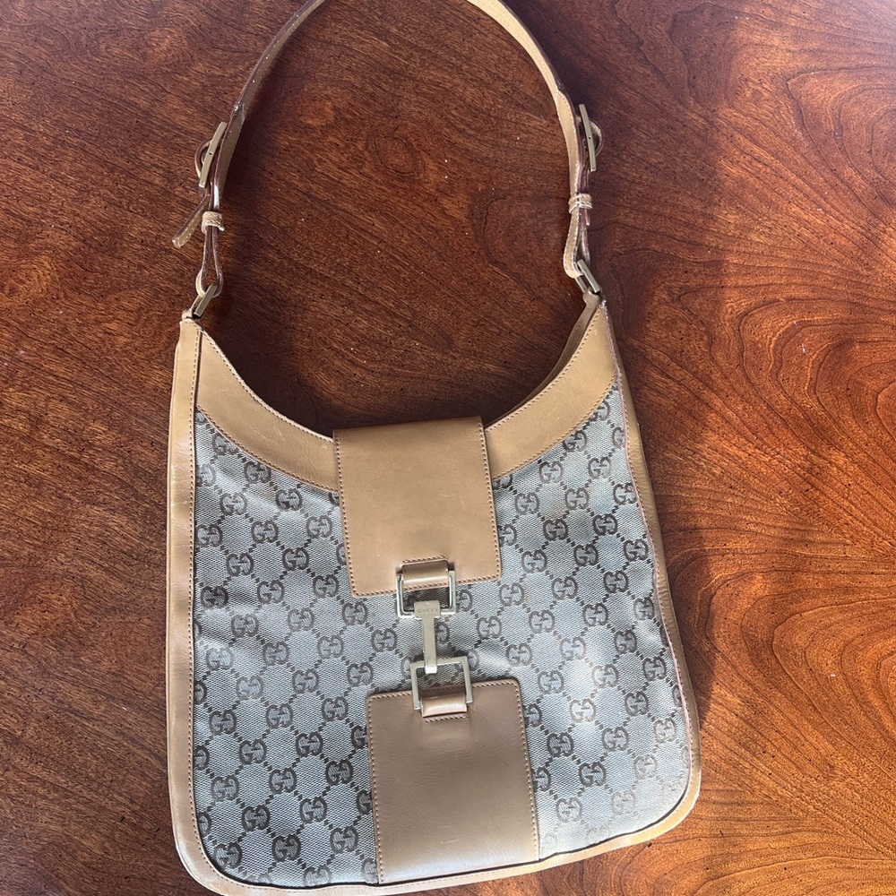 Gucci Vintage Handbag Monogram Gold Hardware - Picture 8 of 16